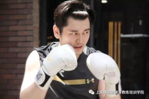 杨晨爆料王小雨视频合集,揭秘背后真相  第1张